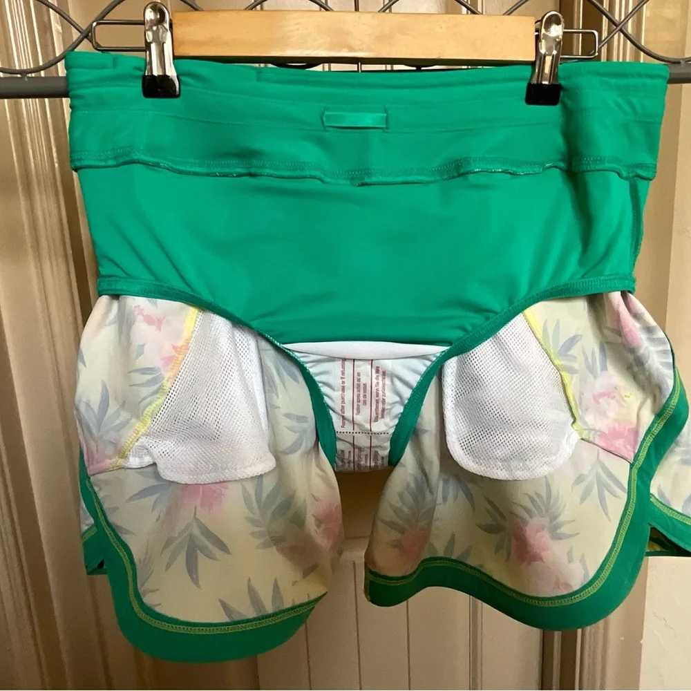 Lands' End Floral Swim/Board Shorts 5” NWOT - Picture 4 of 7